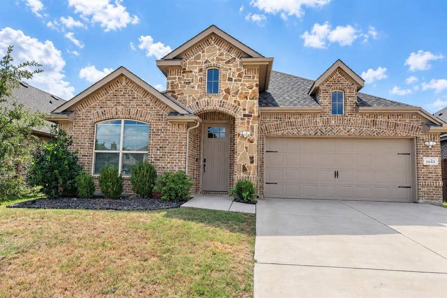 Property photo for 2643 Harlow Lane, Grand Prairie, TX