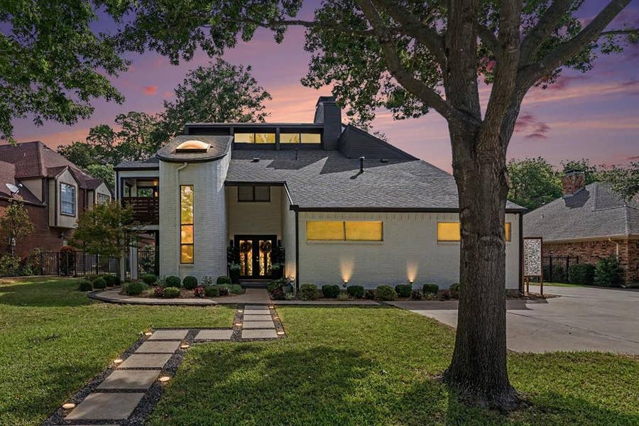Property photo for 2902 Ambleside Lane, Richardson, TX