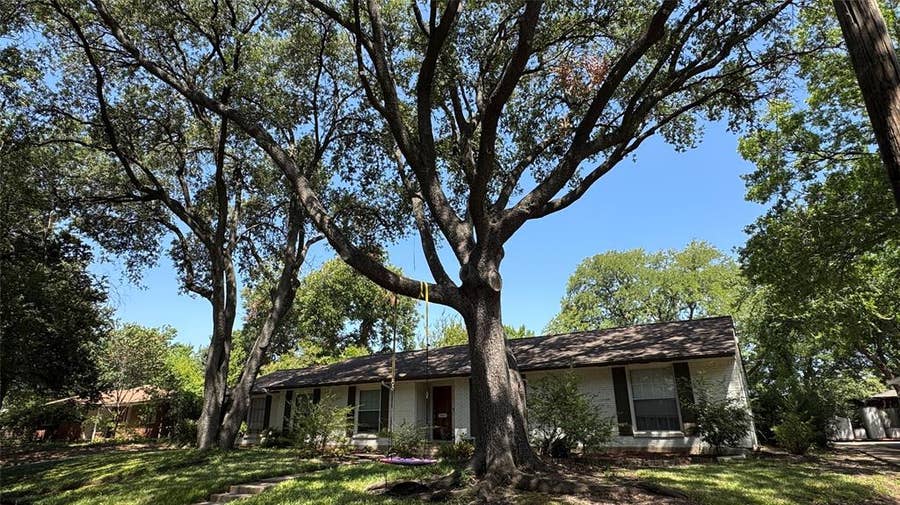 Property photo for 3543 Warick Drive, Dallas, TX