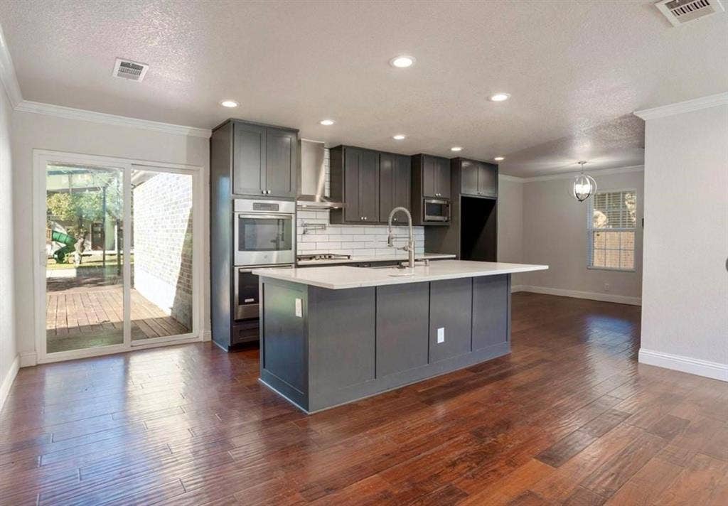 1111 Ervin Lane, Mesquite, TX 75149 1111 Ervin Lane, Mesquite, TX 75149