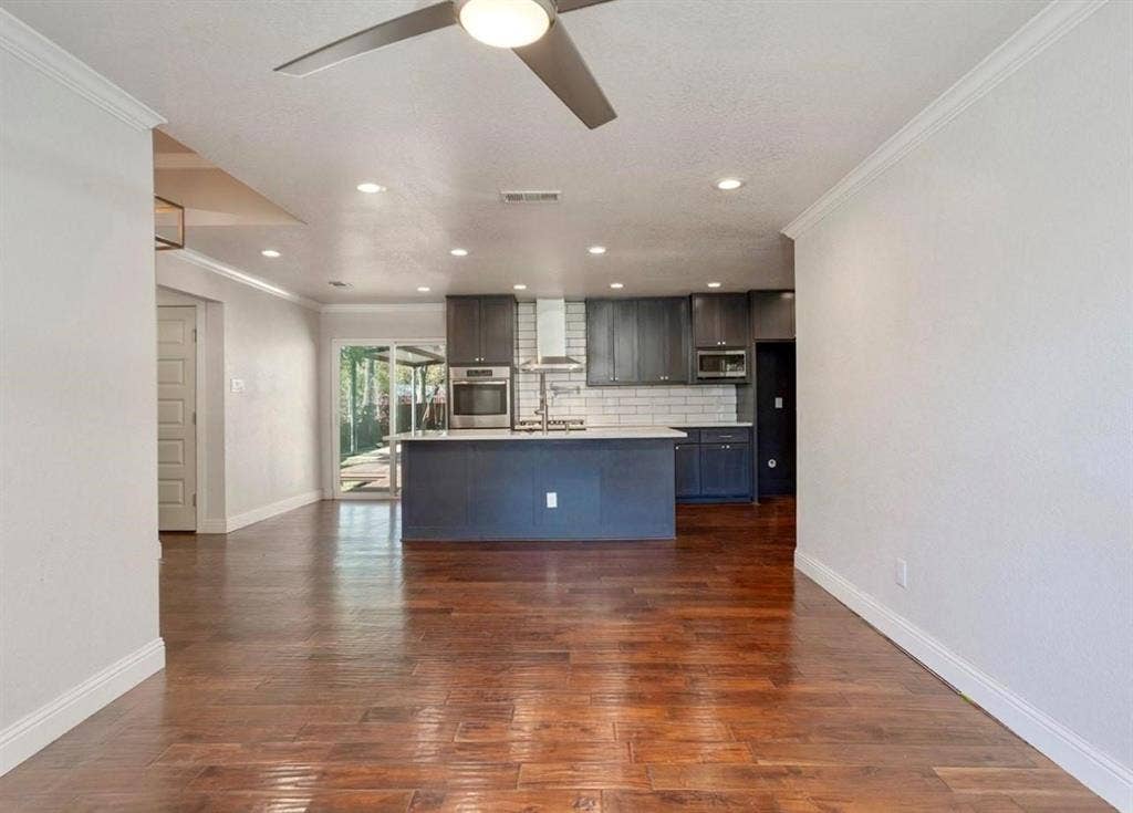 1111 Ervin Lane, Mesquite, TX 75149 1111 Ervin Lane, Mesquite, TX 75149