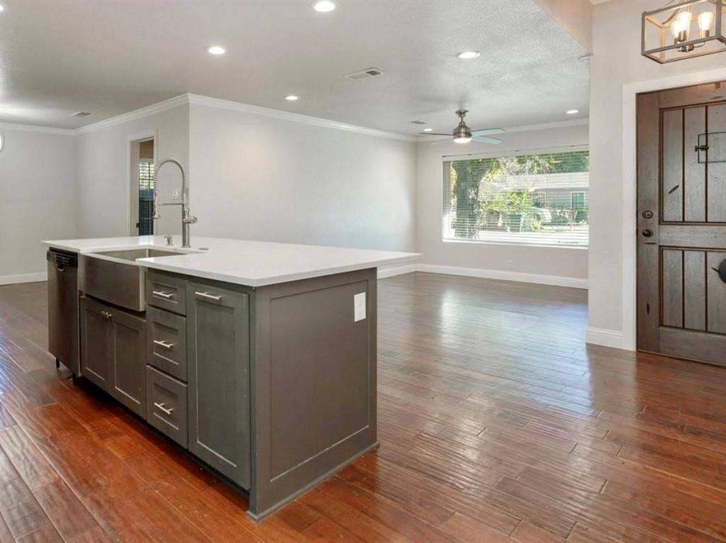 1111 Ervin Lane, Mesquite, TX 75149 1111 Ervin Lane, Mesquite, TX 75149