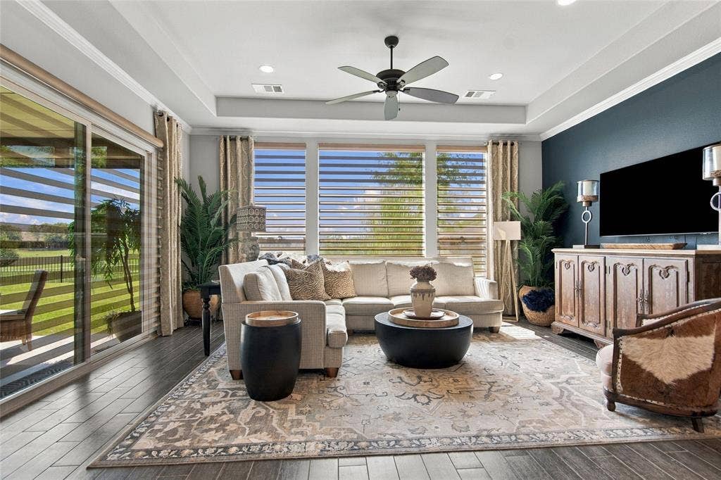 9717 Arkose Drive, Denton, TX 76207 9717 Arkose Drive, Denton, TX 76207