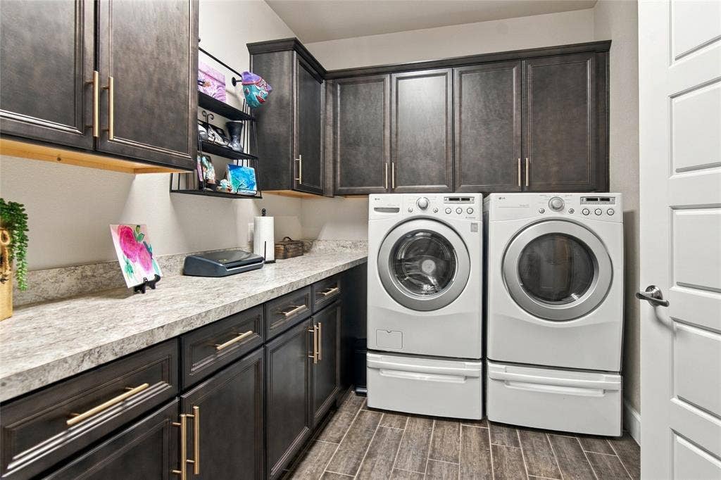 9717 Arkose Drive, Denton, TX 76207 9717 Arkose Drive, Denton, TX 76207