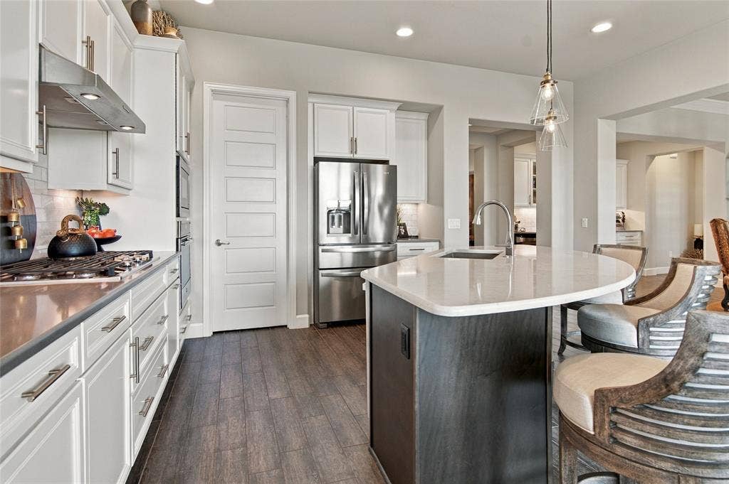 9717 Arkose Drive, Denton, TX 76207 9717 Arkose Drive, Denton, TX 76207