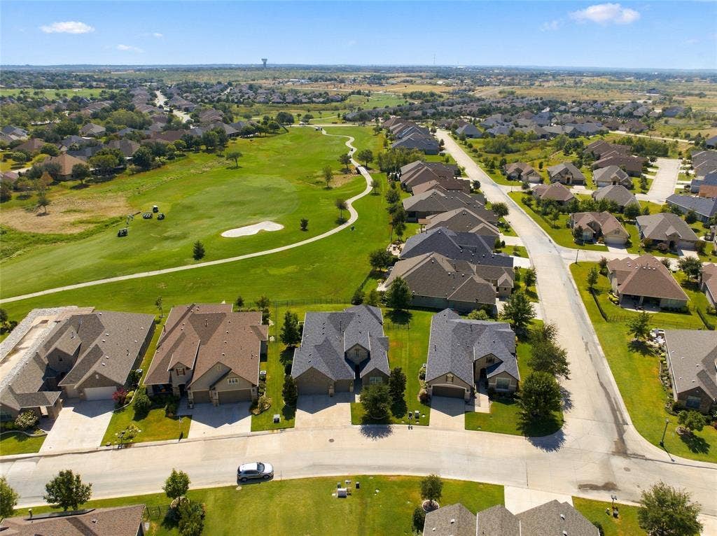 9717 Arkose Drive, Denton, TX 76207 9717 Arkose Drive, Denton, TX 76207