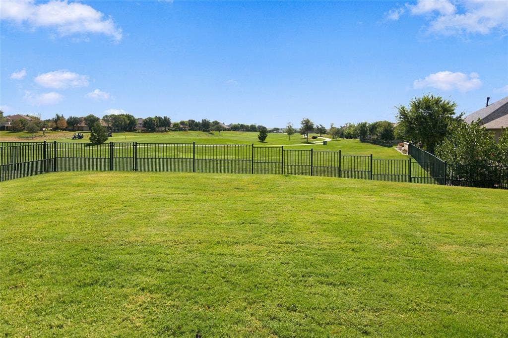 9717 Arkose Drive, Denton, TX 76207 9717 Arkose Drive, Denton, TX 76207