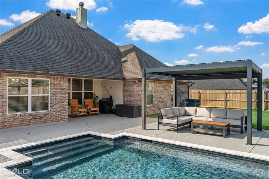 Property photo for 501 Cocodrie Drive, Bossier City, LA