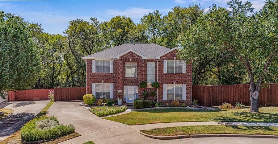 Property photo for 716 Waterwood Lane, Mesquite, TX