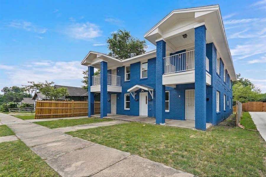 Property photo for 1016 E Arlington Avenue, Fort Worth, TX