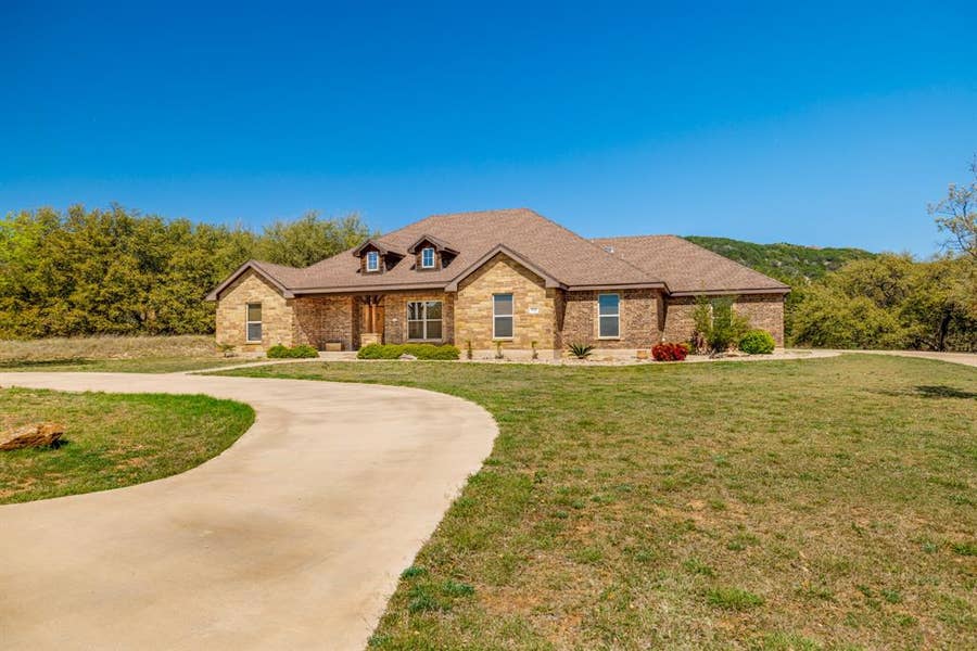 Property photo for 181 Cougar Run, Tuscola, TX