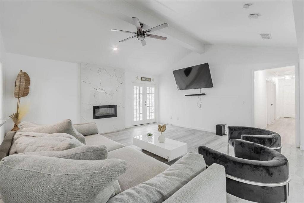 2901 Las Palmas Lane, Plano, TX 75075
