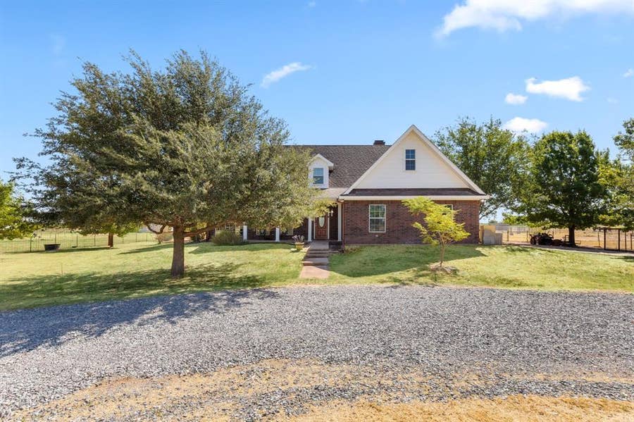 Property photo for 2991 Bell Road S, Iowa Park, TX