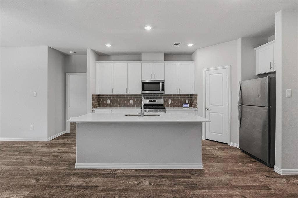 5556 Cypress Willow Bend, Fort Worth, TX 76126