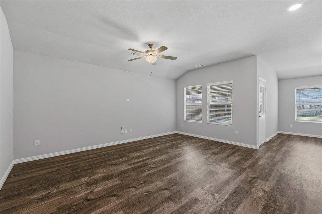 5556 Cypress Willow Bend, Fort Worth, TX 76126