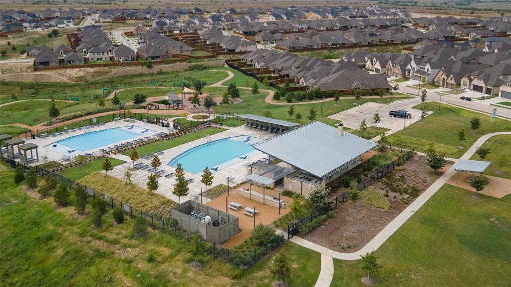 5556 Cypress Willow Bend, Fort Worth, TX 76126