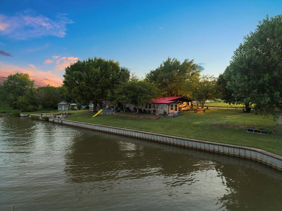 Property photo for 308 Causeway Cove, Seven Points, TX