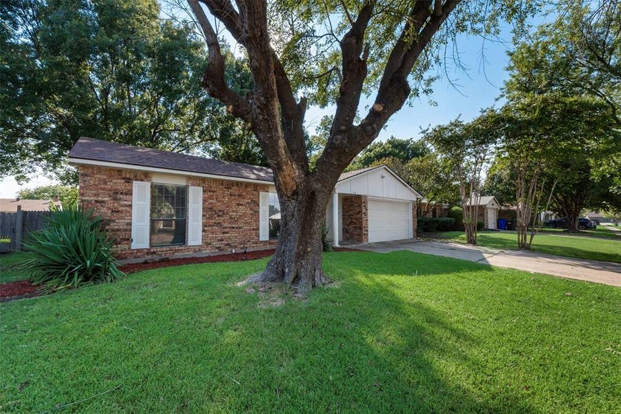 Property photo for 515 Forestwood Drive, Forney, TX