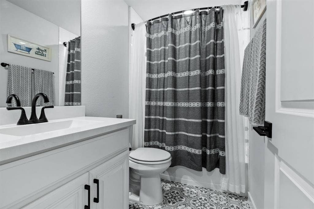 611 Emily Lane, Wylie, TX 75098 611 Emily Lane, Wylie, TX 75098