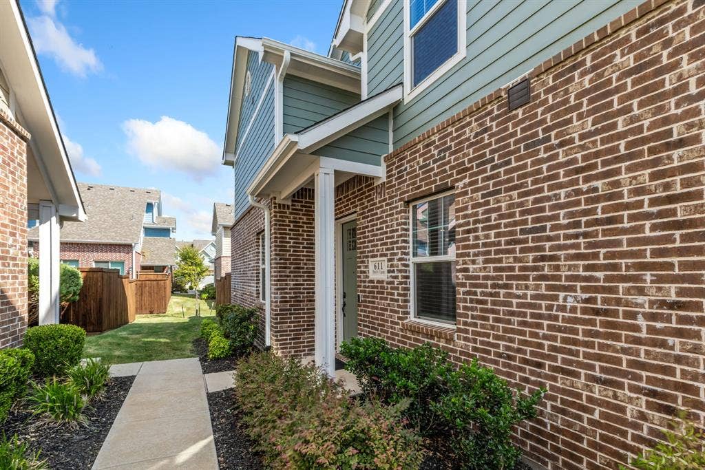 611 Emily Lane, Wylie, TX 75098 611 Emily Lane, Wylie, TX 75098