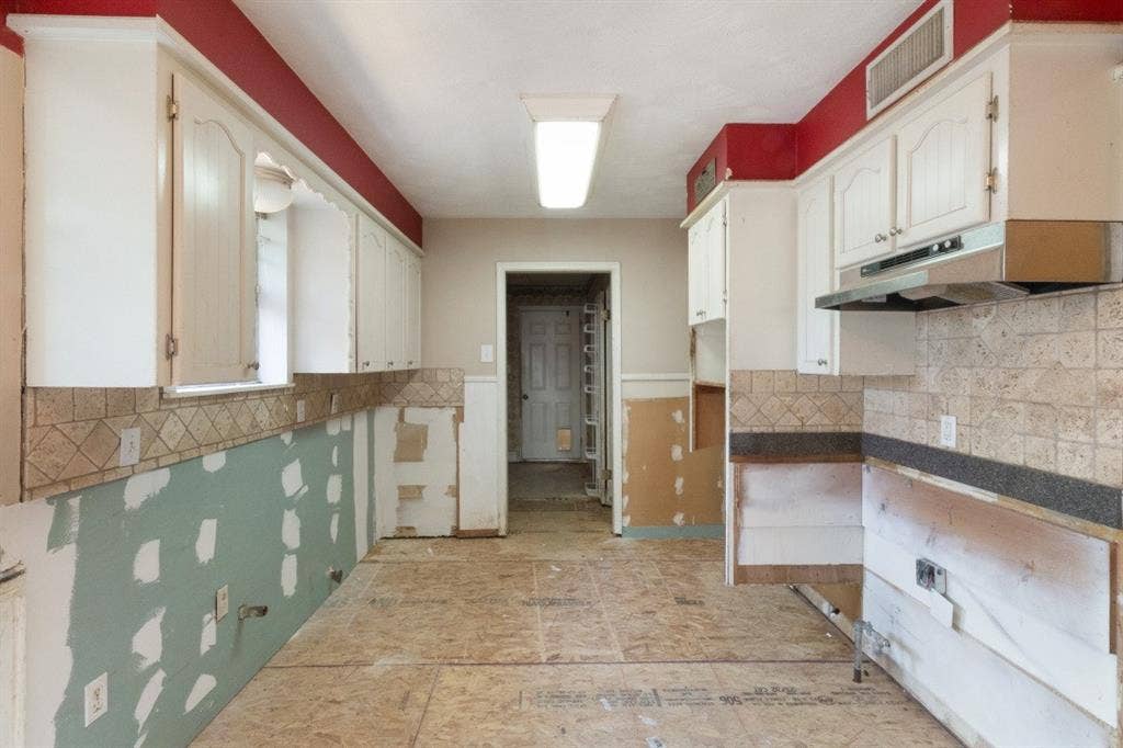 8435 Sweetwood Drive, Dallas, TX 75228 8435 Sweetwood Drive, Dallas, TX 75228