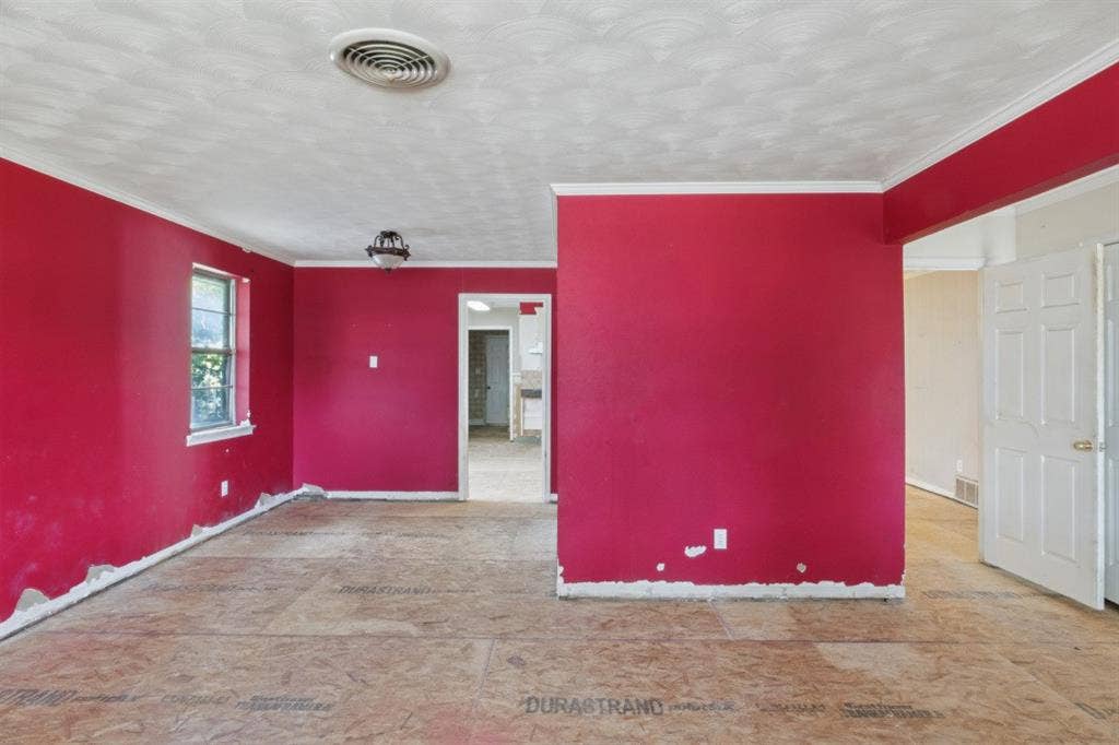 8435 Sweetwood Drive, Dallas, TX 75228 8435 Sweetwood Drive, Dallas, TX 75228