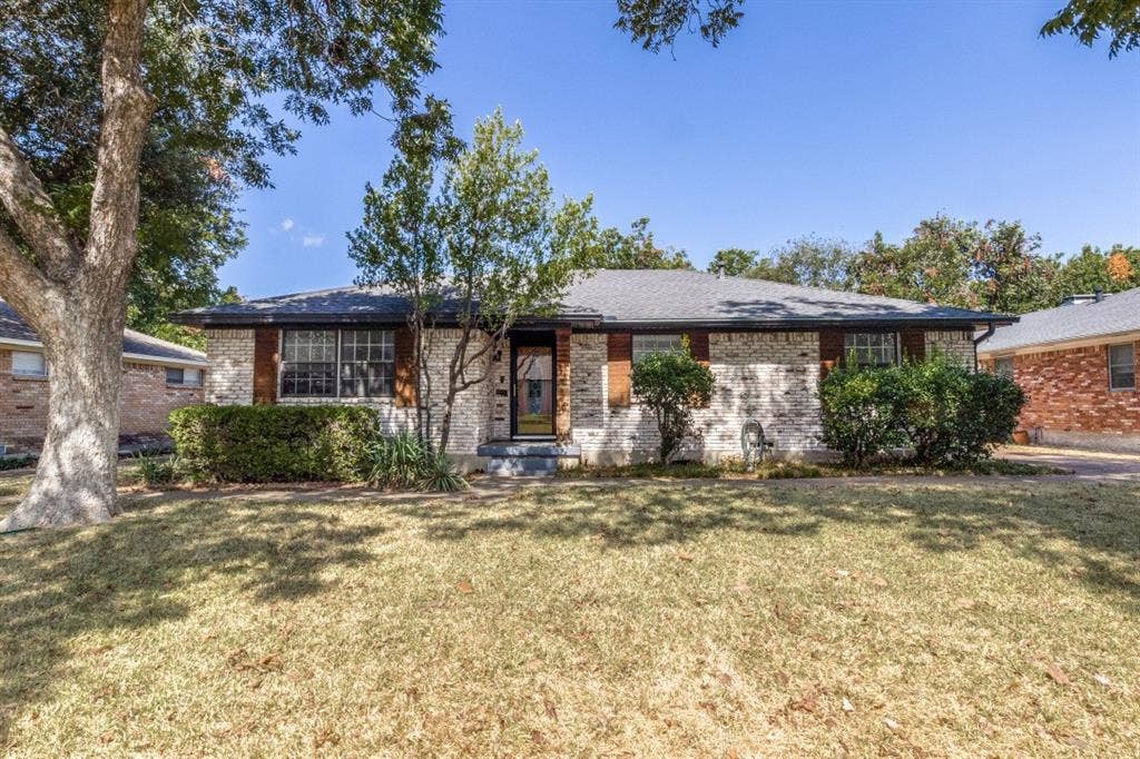 8435 Sweetwood Drive, Dallas, TX 75228 8435 Sweetwood Drive, Dallas, TX 75228