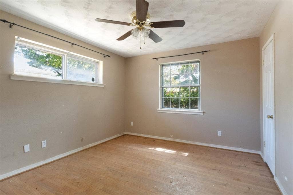 8435 Sweetwood Drive, Dallas, TX 75228 8435 Sweetwood Drive, Dallas, TX 75228