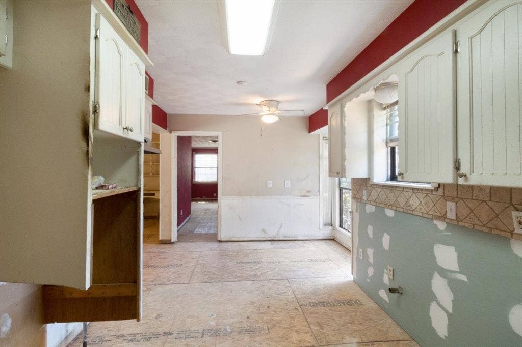8435 Sweetwood Drive, Dallas, TX 75228 8435 Sweetwood Drive, Dallas, TX 75228