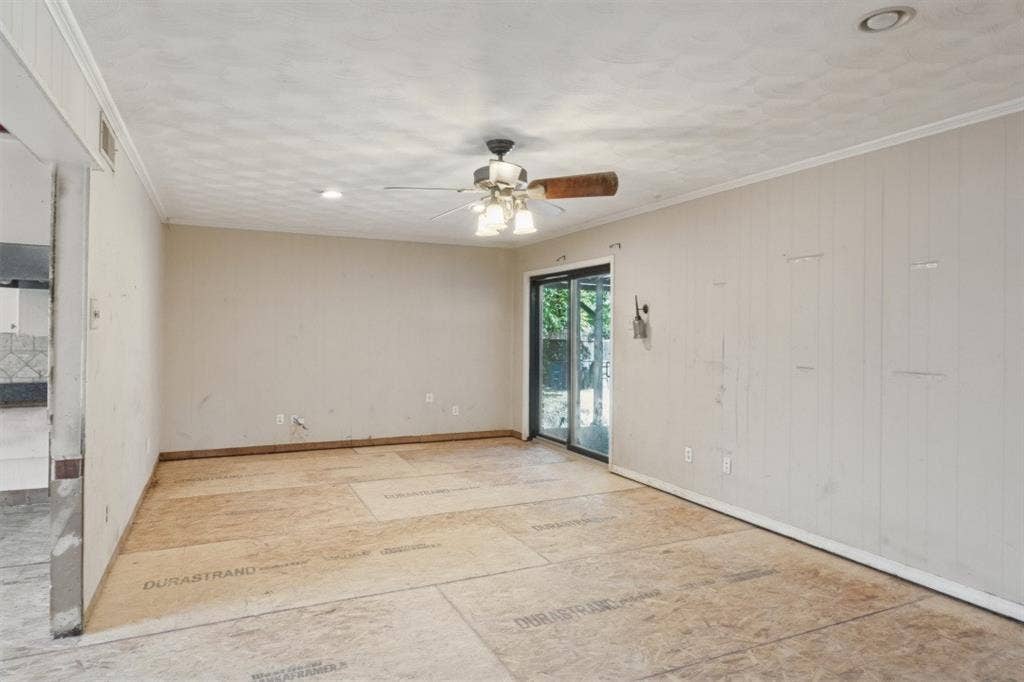 8435 Sweetwood Drive, Dallas, TX 75228 8435 Sweetwood Drive, Dallas, TX 75228