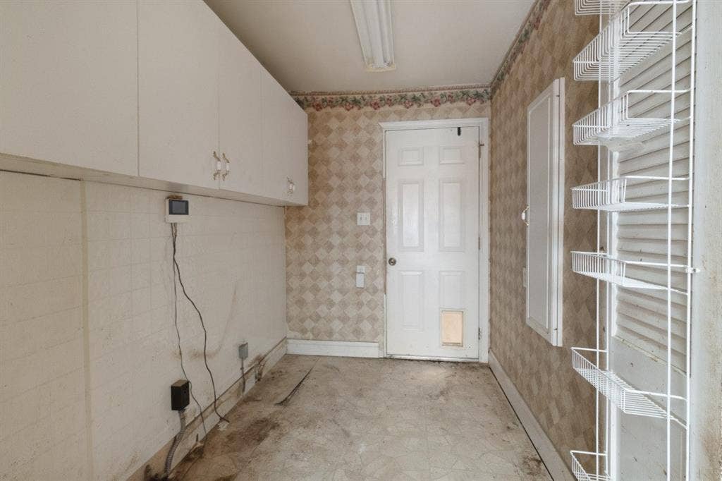 8435 Sweetwood Drive, Dallas, TX 75228 8435 Sweetwood Drive, Dallas, TX 75228