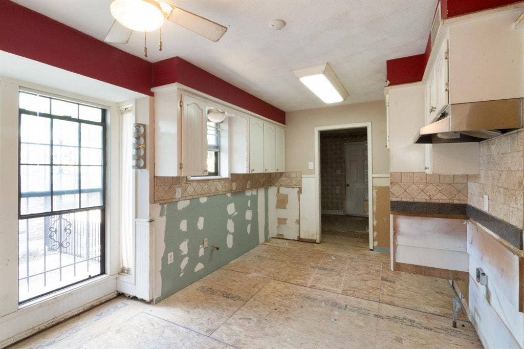8435 Sweetwood Drive, Dallas, TX 75228 8435 Sweetwood Drive, Dallas, TX 75228