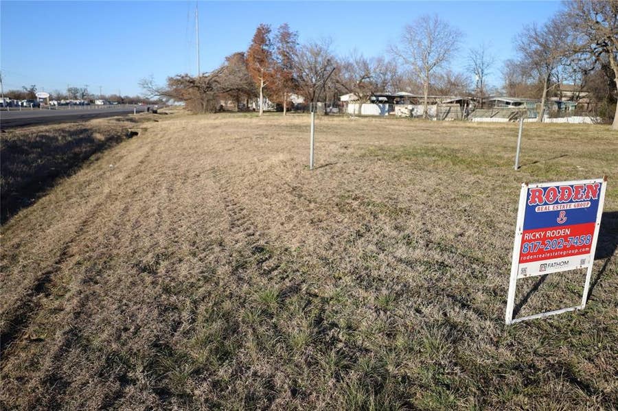 Property photo for 4204 N Main Street, Cleburne, TX