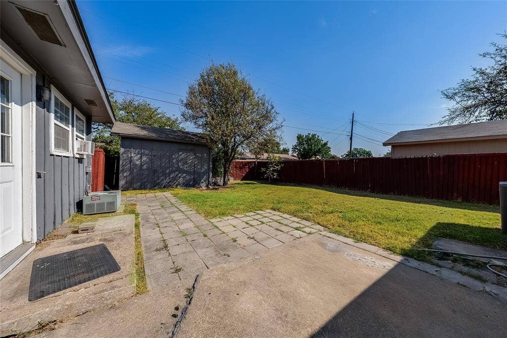 1817 Laurel Lane, Plano, TX 75074 1817 Laurel Lane, Plano, TX 75074