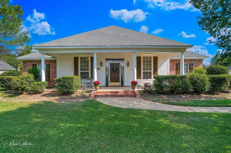 Property photo for 205 Tealwood Drive, Bossier City, LA