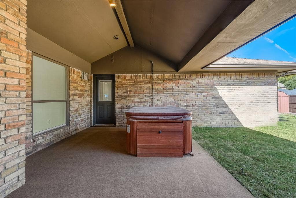 2701 Crow Valley Trail, Plano, TX 75023 2701 Crow Valley Trail, Plano, TX 75023