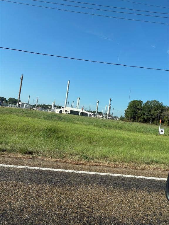 Property photo for 989 S I H 20 Service Road W, Waskom, TX
