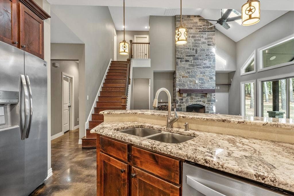 7726 Fallow Run, Larue, TX 75770