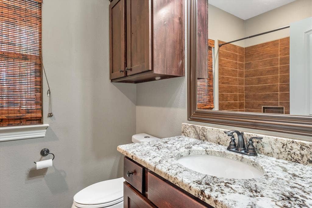 Downstairs Bathroom #2 with bathtub