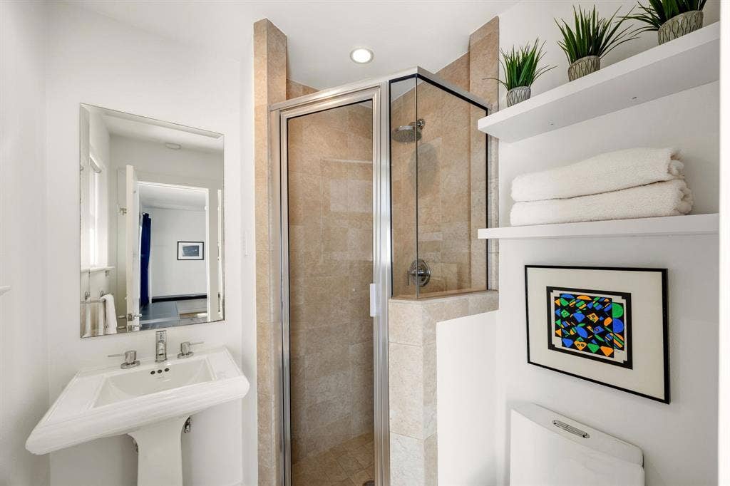 6631 Ridgemont Drive, Dallas, TX 75214 6631 Ridgemont Drive, Dallas, TX 75214