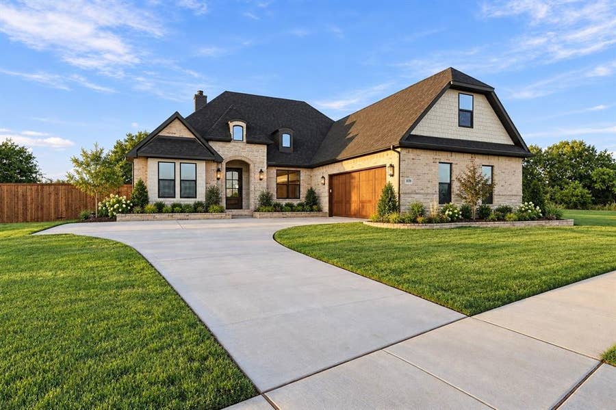 Property photo for 1830 Heritage Knoll Drive, Sherman, TX