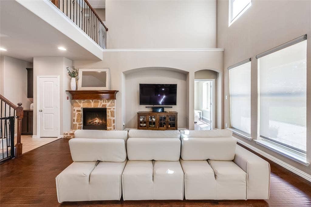 3721 Estates Way, McKinney, TX 75072 3721 Estates Way, McKinney, TX 75072