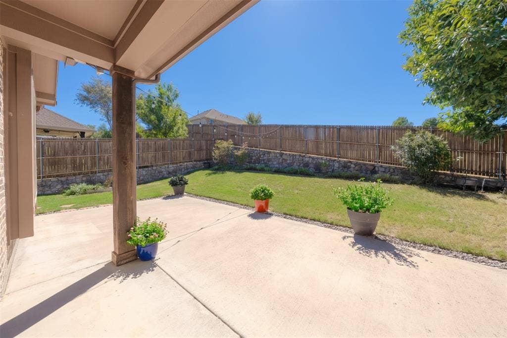 3721 Estates Way, McKinney, TX 75072 3721 Estates Way, McKinney, TX 75072