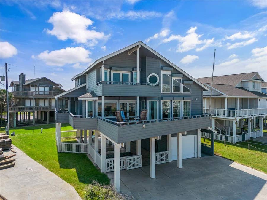 Property photo for 4239 Spoonbill Lane, Galveston, TX