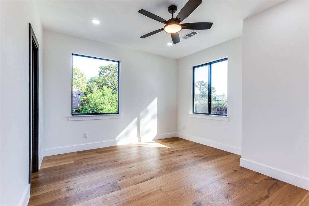 10923 Marsh Lane, Dallas, TX 75229 10923 Marsh Lane, Dallas, TX 75229