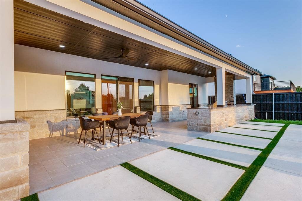 10923 Marsh Lane, Dallas, TX 75229 10923 Marsh Lane, Dallas, TX 75229
