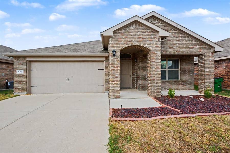 Property photo for 809 Rutherford Drive, Crowley, TX