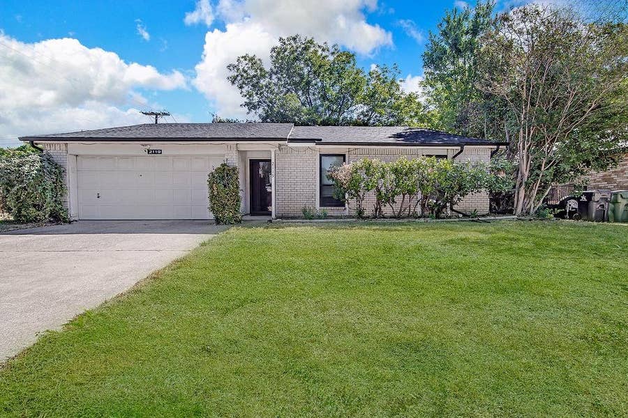 Property photo for 2119 Lavon Creek Lane, Arlington, TX