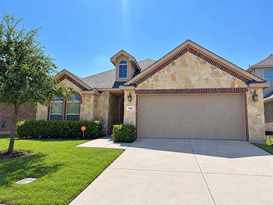 Property photo for 908 Lake Sierra Way, Little Elm, TX