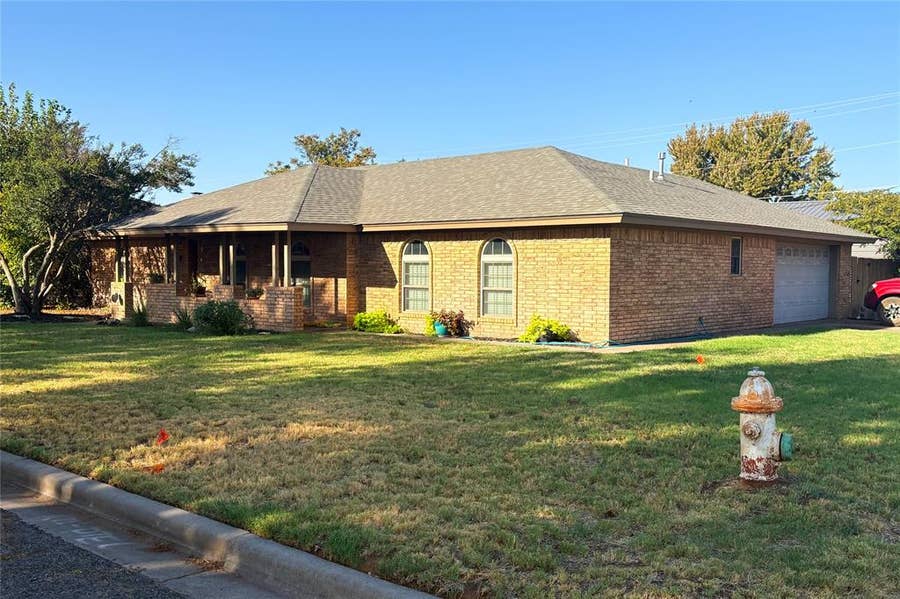 Property photo for 2802 Wood Street, Vernon, TX